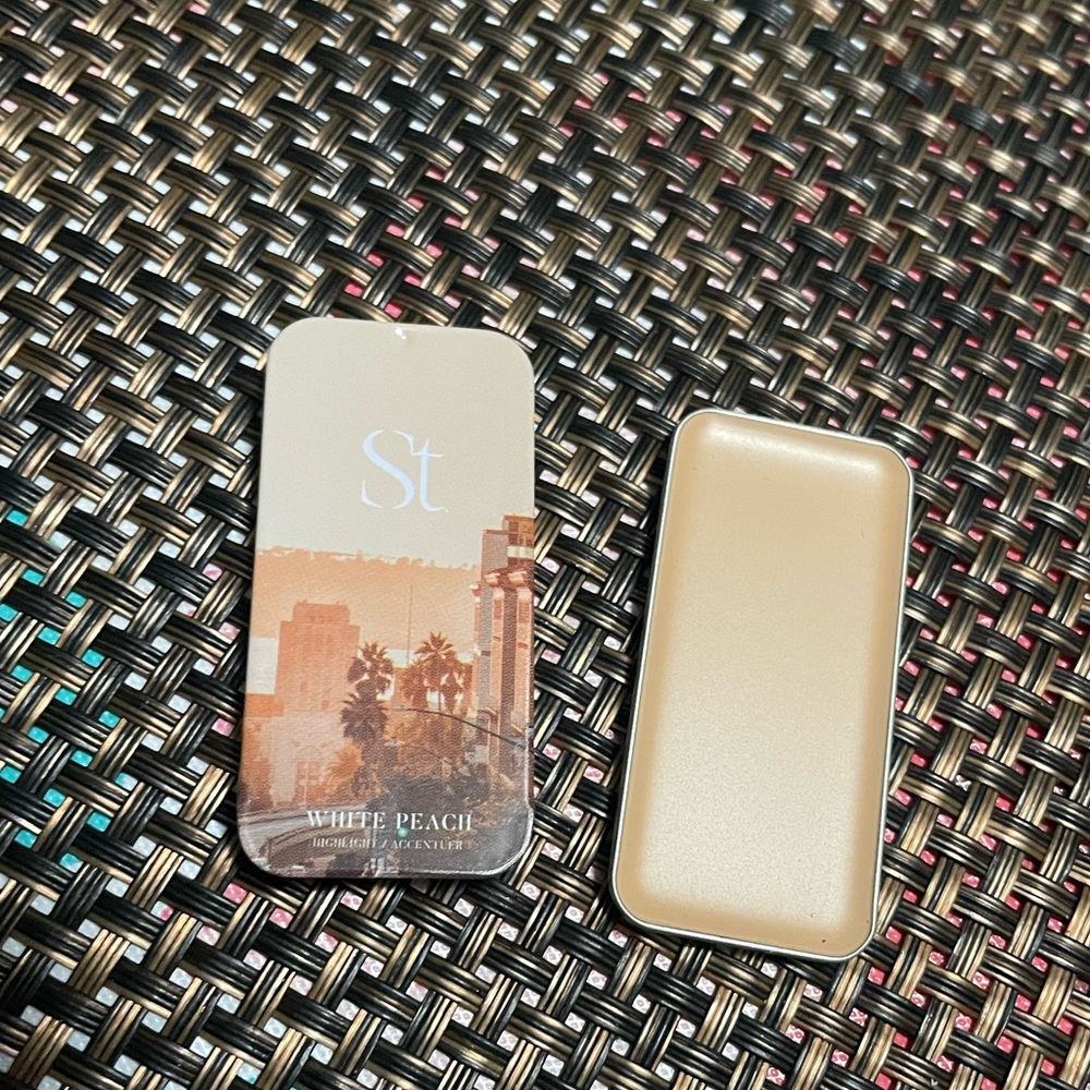New seint highlight white peach